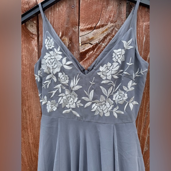 Anthropologie BHLDN Sadia Gray Floral Embroidered Bridesmaid Dress Size 4 - Picture 2 of 8